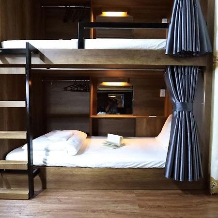 Bui Vien Street Hostel ホーチミン市 エクステリア 写真