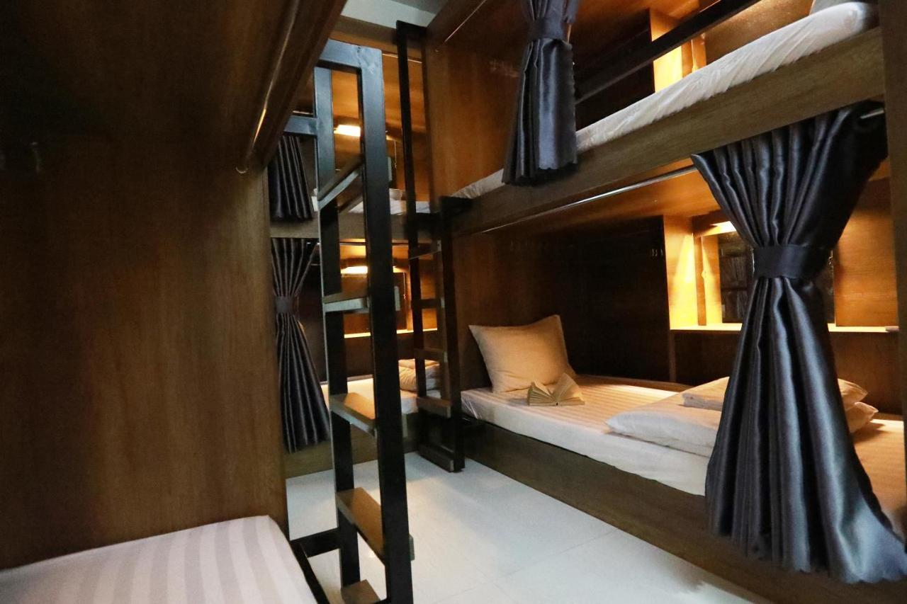 Bui Vien Street Hostel ホーチミン市 エクステリア 写真