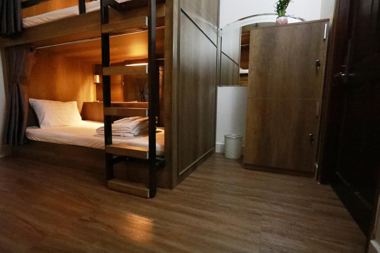 Bui Vien Street Hostel ホーチミン市 エクステリア 写真