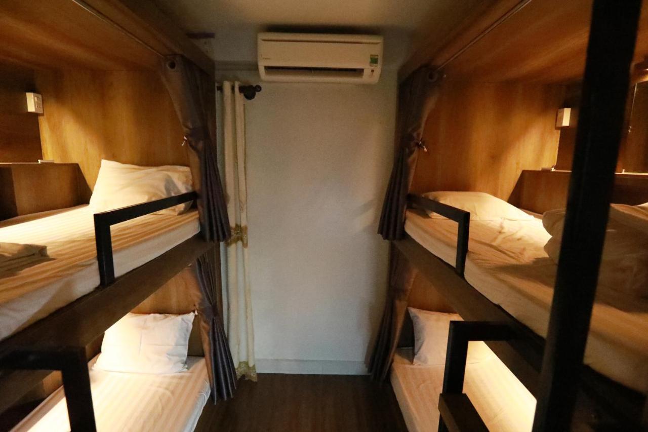 Bui Vien Street Hostel ホーチミン市 エクステリア 写真