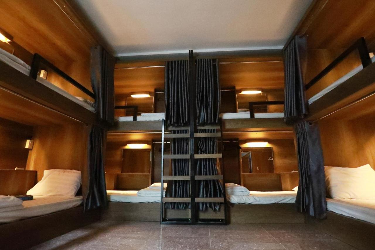 Bui Vien Street Hostel ホーチミン市 エクステリア 写真
