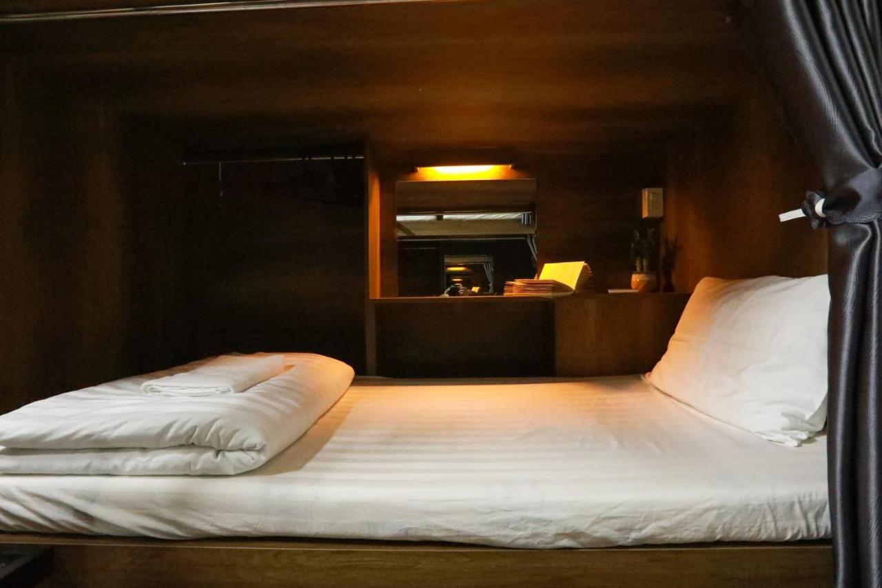 Bui Vien Street Hostel ホーチミン市 エクステリア 写真
