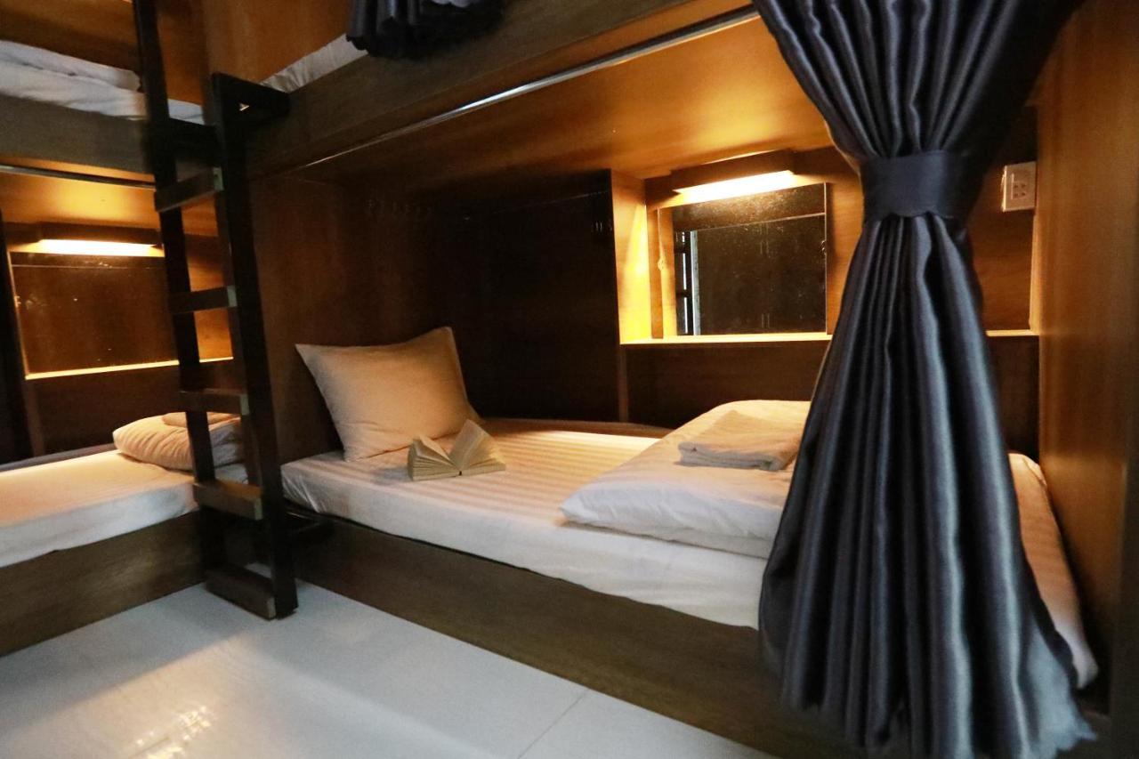 Bui Vien Street Hostel ホーチミン市 エクステリア 写真