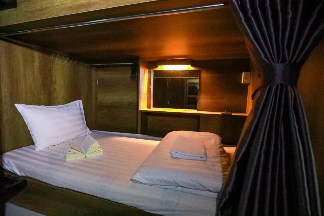 Bui Vien Street Hostel ホーチミン市 エクステリア 写真